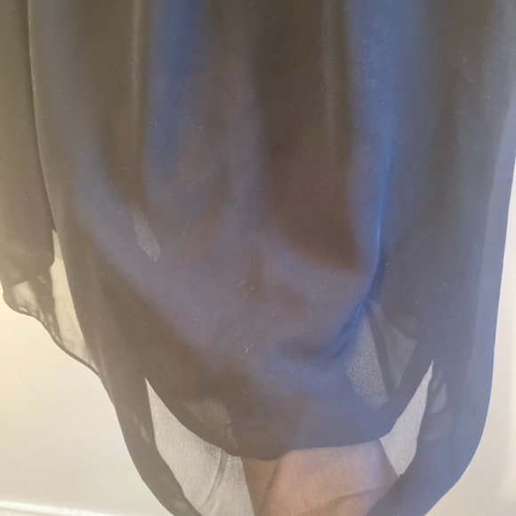 Vince Camuto Black Sleeveless High Neck Blouse - Picture 6 of 7